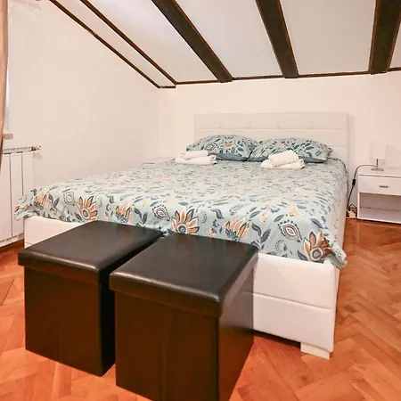 Liliane Kvarner View * Опатія