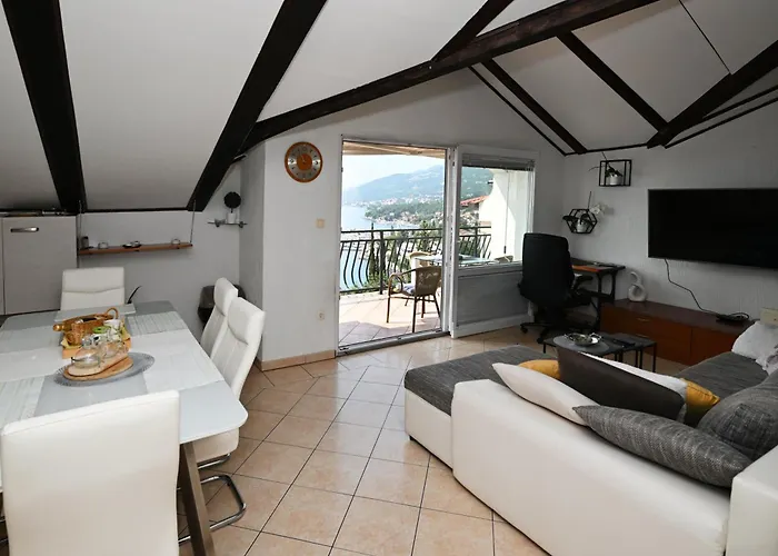 Liliane Kvarner View Apartman Abbázia