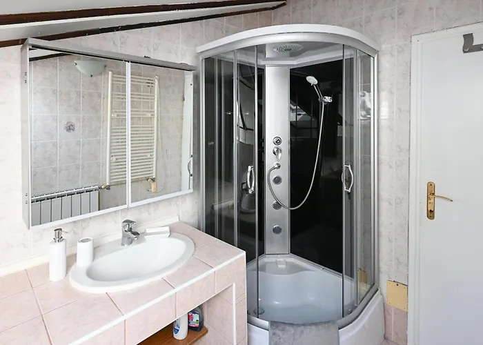 Liliane Kvarner View